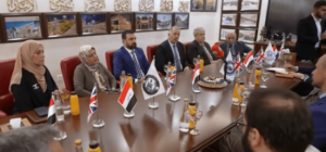 المُلحق الثقافي البريطاني يزور جامعة التراث لمناقشة التوأمة. - جامعة التراث - Al-Turath University