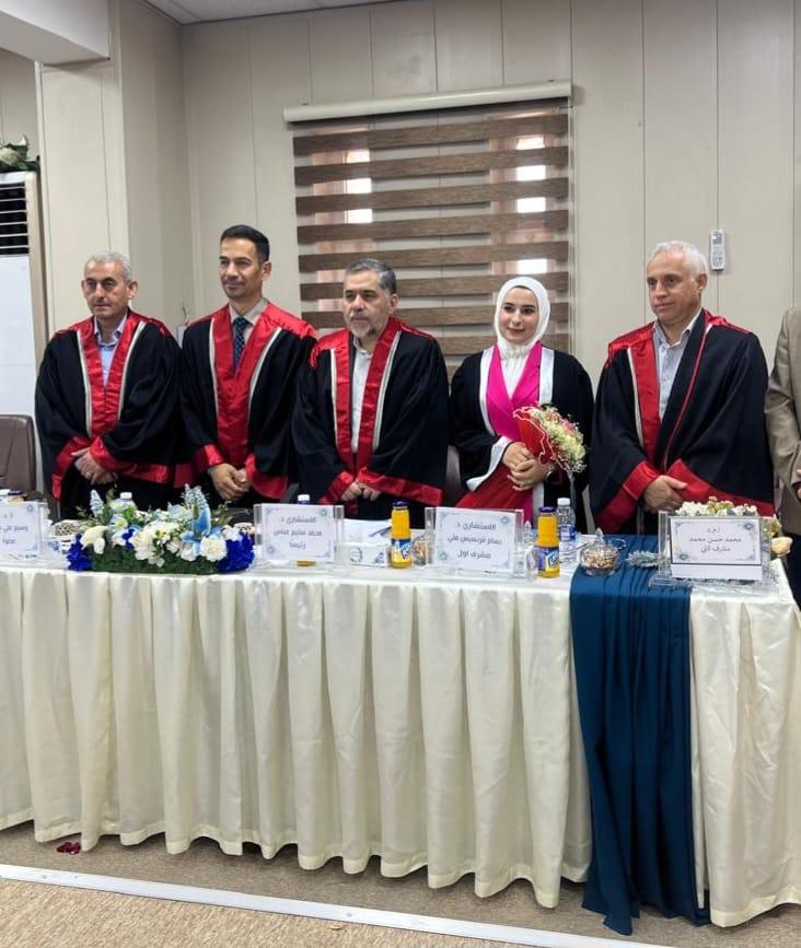 أستاذ من جامعة التراث يشارك في مناقشة بحث دبلوم