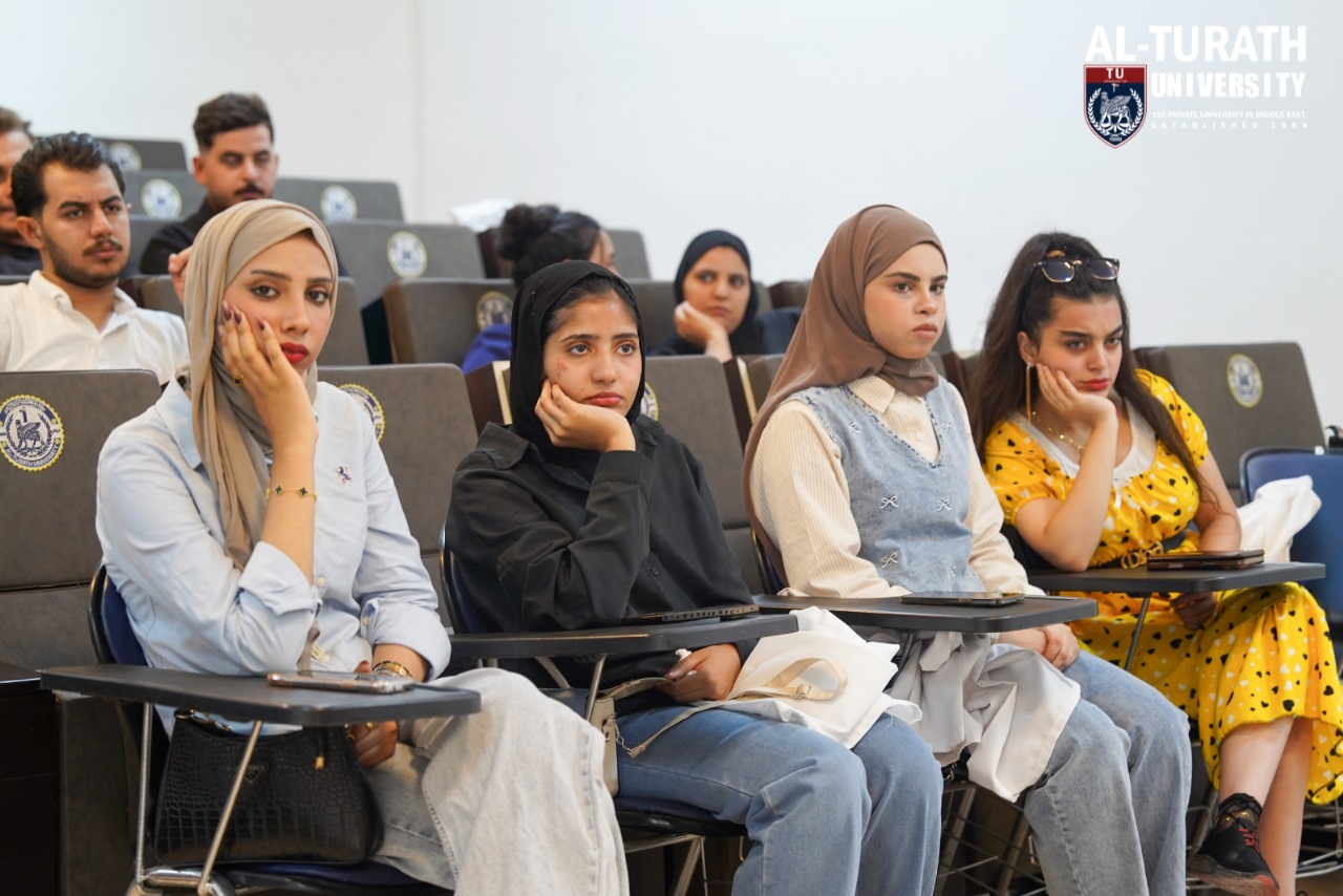 جامعة التراث تمكن طلبة الأدلة الجنائية من مهارات سحب الدم عبر تدريب عملي متخصص
