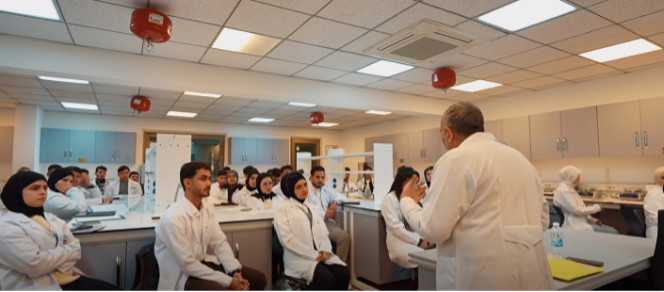 جامعة التراث تدعم التعليم التطبيقي في الطاقة عبر محاضرة نوعية لهندسة تكرير النفط والغاز - جامعة التراث - Al-Turath University