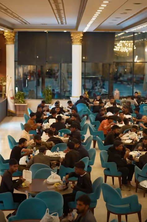 جامعة التراث تجسد روح التكافل في رمضان حين تتحول المائدة إلى رسالة كرامة وتراحم 5 جامعة التراث تجسد روح التكافل في رمضان حين تتحول المائدة إلى رسالة كرامة وتراحم