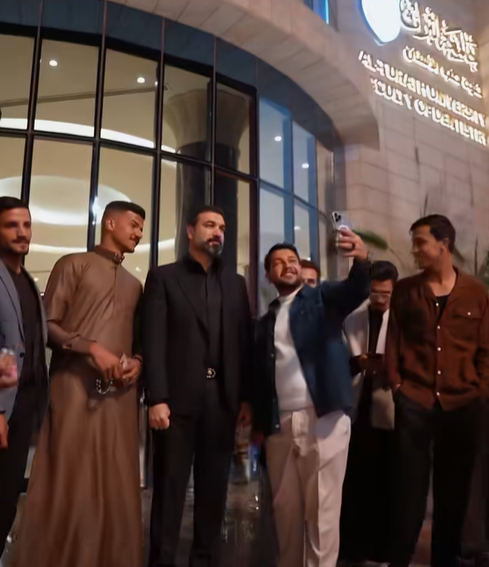 السيد علي العكيلي يلتقي طلبة جامعة التراث في ليالي رمضان وحضور ميداني يرسخ الطمأنينة و المحبة
