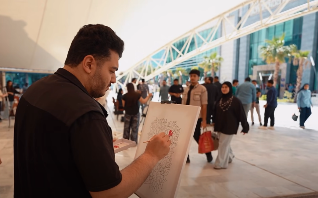 جامعة التراث تحوّل الامتحان العملي في التصميم إلى تجربة إبداعية مفتوحة تعكس تكامل البيئة الفنية والمعمارية