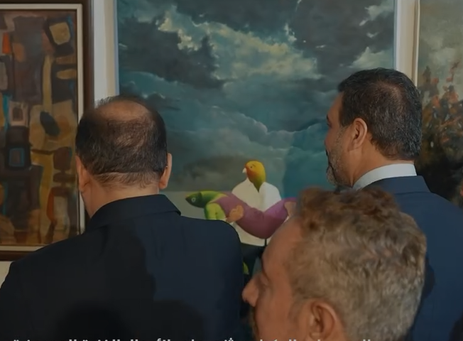 الأستاذ علي العكيلي يكتب فصلاً جديداً في دعم الثقافة العراقية باقتناء كامل أعمال المعرض السنوي للفنانين التشكيليين 3 المعرض السنوي للفنانين التشكيليين العراقيين