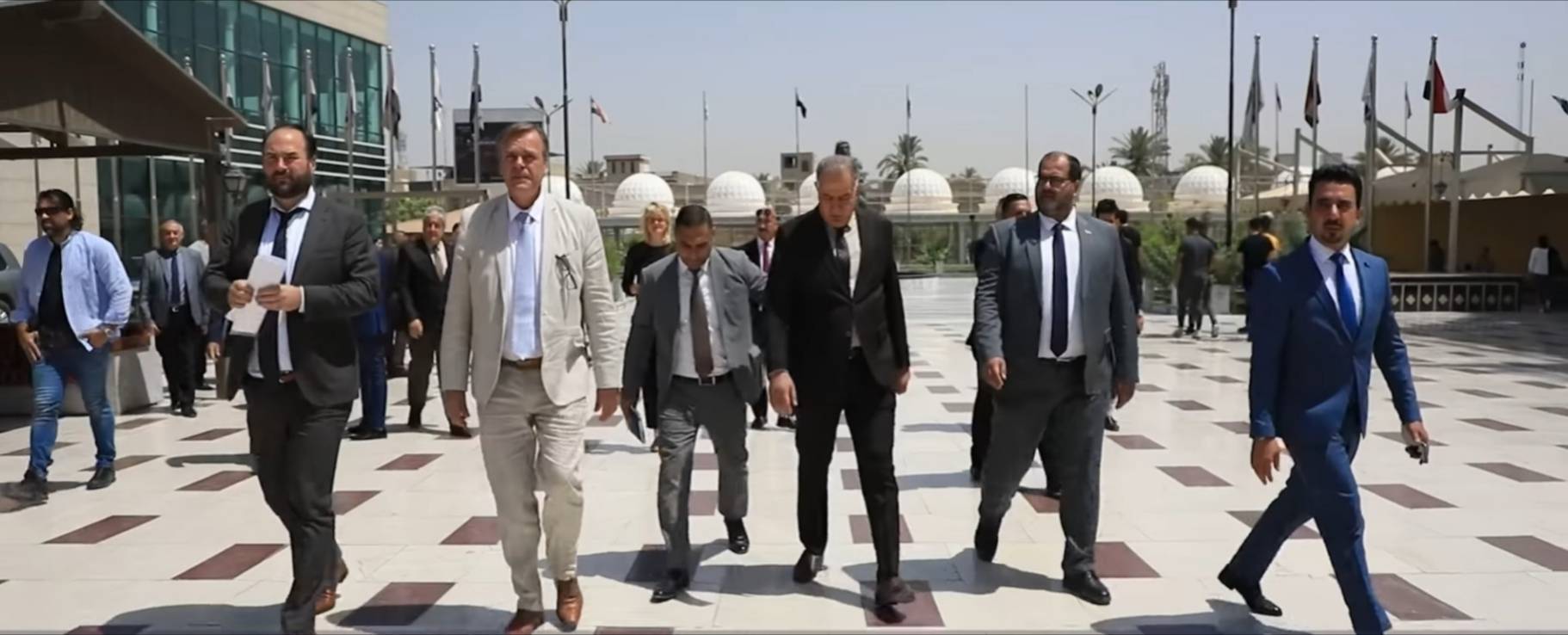 زيارة السفير الهولندي إلى جامعة التراث - جامعة التراث - Al-Turath University